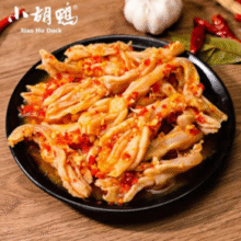 鲜香麻辣！小胡鸭 柠檬/蒜香味无骨凤爪/鸭掌等 200g/盒￥8.90 比上一次爆料降低 ￥1