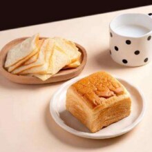熊治 水牛乳千层吐司45g*10件0.86元/件，10件8.65元