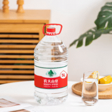 农夫山泉 天然饮用水5L*4桶 整箱装￥28.58 比上一次爆料上涨 ￥2.05