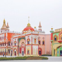 美团【双人出游】西安丝路欢乐世界单次门票+喆啡酒店1晚原价856元 现价675元