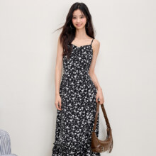 i.t CHOCOOLATE法式度假吊带碎花裙夏季甜美少女a字连衣裙329元，首购