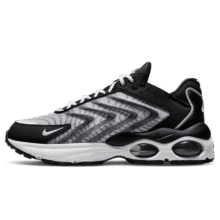 PLUS会员：nike 耐克 休闲鞋 DQ3984-001 41391.02元（需领券）
