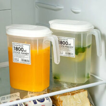 冰箱冷水壶塑料家用耐高温凉水壶大容量冰箱凉水果水杯冷冻藏密封 纯白 1个装 1.8L1.9元(包邮)