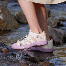 Champion 冠军 男女童经典户外运动溯溪洞洞凉鞋￥134.15 4.0折 比上一次爆料降低 ￥19.9