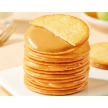 再降价  微信小程序：良品铺子花生酱夹心薄脆饼干360g4.9元