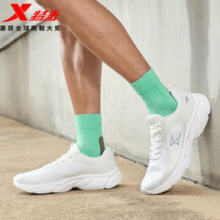 XTEP特步 跑鞋运动减震轻便休闲男鞋￥67.71