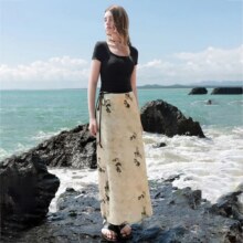 三彩 【ibudu系列】2025夏季新中式暗纹提花高腰A字半身裙女100元（需领券）