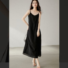 ONEBUYE 晚白 含莱赛尔轻薄连衣裙150元