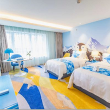 闭眼买：美团 上海海昌海洋公园度假酒店1晚+2大1小海昌海洋公园门票（多次入园）+官方渠道专享礼遇原价1599元，现价899元