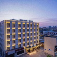 再降价：华住 暑期大促438元/2晚可拆分通兑 全季、汉庭、星程等品牌暑期不加价可用199元/晚，共1990元，拍多件可退，过期退随时退