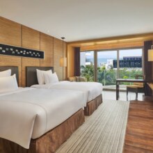 深圳大梅沙京基海湾大酒店2晚+迷你吧+精美旅拍+尊享健身房及室内恒温泳池+沙滩接送原价1960，现价1099元