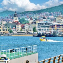 美团 大连+海洋世界+威尼斯水城+金石滩+棒棰岛+星海广场+旅顺5日自由行（赶海含餐+24H接送舒适住宿）原价2363元，现价880元