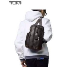 TUMI 途明 FREMONT系列 HIGGINS 弹道尼龙 男士大号单肩斜挎包 02223393HKO新低790.99元包邮