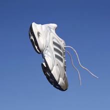 adidas 阿迪达斯 MEGASTRIDE 男女通用休闲运动鞋 OOK83-2025A券后359元