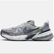 22日10点：nike 耐克 V2K RUN 时尚复古 轻便透气 男子复刻鞋373元