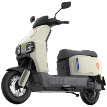 新品预售：Yadea 雅迪 E30 Plus-M 电动轻便摩托车3679元 包邮（定金100元，可用券，赠雨披）