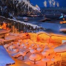 美团【纯玩拼车六日游】哈尔滨/亚布力/雪乡/长白山/魔界+高端管家陪玩跟拍+全程豪华商务车+高端酒店原价4240元，现价2780元