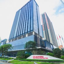 美团 深圳光明希尔顿花园酒店1晚+双人电影票528元