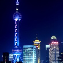 美团【魔都打卡】上海东方明珠二球票+黄浦江夜游+单程观光隧道原价926.02元 现价278元