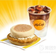 美团 麦当劳麦乐送 大脆鸡扒麦满分咖啡两件套套餐兑换券原价23.5，现价15元
