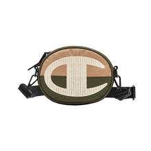 Champion 冠军 撞色刺绣手机包斜挎包114元
