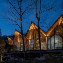 美团 首旅南苑 中林南苑云上清溪酒店2晚+商量岗景区门票2张+奢享艺术旅拍+首日minibar原价2576元现价999元