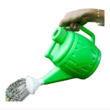 浇花水壶加厚喷壶 8L加厚型洒水壶2.94元（需领券）