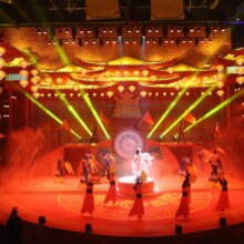 美团：  7-8月 主角儿演艺城- 儿童票 门票+淘气堡+行进式话剧东北爷们儿+园内30余场演出69