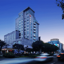 美团  柏曼酒店【东呈酒店集团】柏曼品牌全国209元单晚通兑 多店可用原价418元，现优惠后209元！