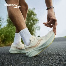 saucony索康尼  火鸟 4 稳定支撑缓震跑鞋￥273.00 3.5折 比上一次爆料降低 ￥391.05