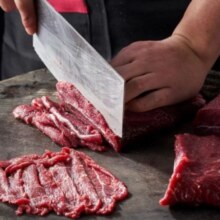 弓长牛老倌双人自助【潮汕牛肉＋鲍鱼+小龙虾】【不含锅底】206元，美团月卡仅201
