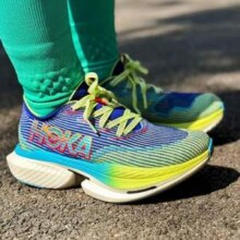 HOKA ONE ONE CIELO X1 情侣款旗舰级竞速跑鞋 多色新低1249元包邮