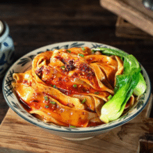 中华老字号！西安饭庄 正宗陕西手工裤带面油泼面 3盒￥14.31 1.8折 比上一次爆料降低 ￥1.59