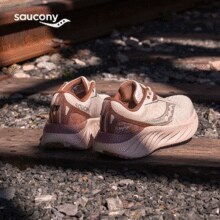 Saucony 索康尼 Triumph 胜利 22 男女顶级缓震跑鞋 多色含宽楦￥654.20 4.7折