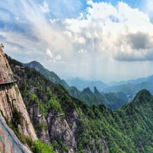 暑假特惠-湖北【安徽明堂山+彩虹瀑布2天1晚自由行套餐】含大门票+免费接送+讲解328元（2天1晚）