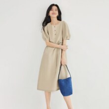 23日10点：对白 2025夏装高级感莱赛尔女式连衣裙花苞袖系带裙子146元