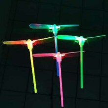 发光竹蜻蜓*1个 颜色随机0.10元（天降好券后，没有券2元）
