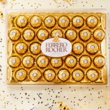 1.16元/粒！临期白 菜！意大利原装进口，Rocher 费列罗 榛果威化巧克力 48粒￥57.85 3.4折