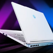 16号20点新品：机械革命 极光X 潮玩版 游戏本(i7-14650HX 32G 1T RTX5070 2.5K屏 300Hz 白)7083.61元（晒单返E卡后到手价更低）