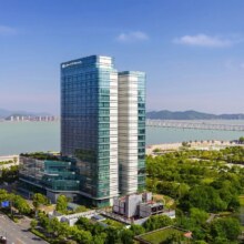美团 舟山铂尔曼酒店2晚+首晚欢迎水果1份+首晚迷你吧饮品+蜈蚣峙码头接送+主厨精选定制套餐原价1798元现价1099元