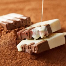 中街1946 中式冰淇淋黑白半巧80g*7+原味牛乳80g*7(加赠8支老冰棍)￥79.00