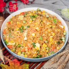 美团外卖 阿呆炒饭 【量大管饱】8荤8素蛋炒饭带小吃饮料套餐兑换券·1张原价46.9元 现价15.9元