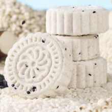 88VIP：三只松鼠 山药薏米糕 400g/盒4.6元（需88VIP全能卡，+0.9元淘金币，需领券）