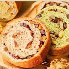 良品铺子 全麦坚果车轮欧包500g9.9元
