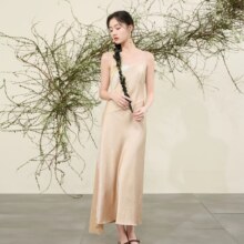 三彩 绮梦浮光 2025春季款中式花边气质慵懒叼带裙连衣裙长裙C99元（有首单礼金，超V会员价格更低）