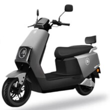 爱玛 电动摩托车辉腾72V32AH长续航130KM外卖家用舒适出行智能电动车 极地灰2978元