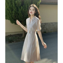 WBWQ 女款 纯棉 西装A字裙88元