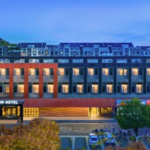 亚朵 【暑期出游不加价亚朵集团通兑】459单晚 含双早  多店通兑401.86元/晚，共2813元