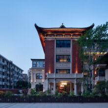 长沙 五一广场 风引阁·浴缸大床房 2 晚(可拆分)1288元（原价2999元）