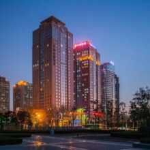 再降价：美团酒店 郑州中油花园酒店（CBD会展中心店）1晚+华智荟粤式广式茶点单人任点任食拍5单1940元（合388元/晚）可分开核销，过期退随时退